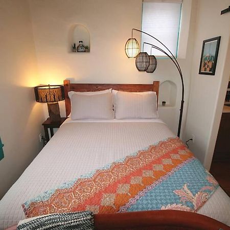 סנטה פה Closson Studio - Stylish - Near Plaza - Queen Bed מראה חיצוני תמונה